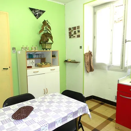 L'andronne Apartman *